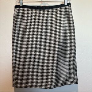 Ann Taylor Black and White Houndstooth Knee-Length Pencil Skirt Wool Blend w Bow